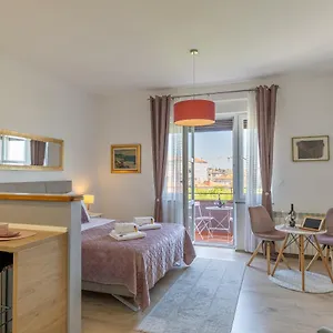 polai-panorama-apartments.pula-hotels.org/