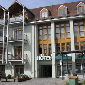 Am Hof Szálloda Taufkirchen